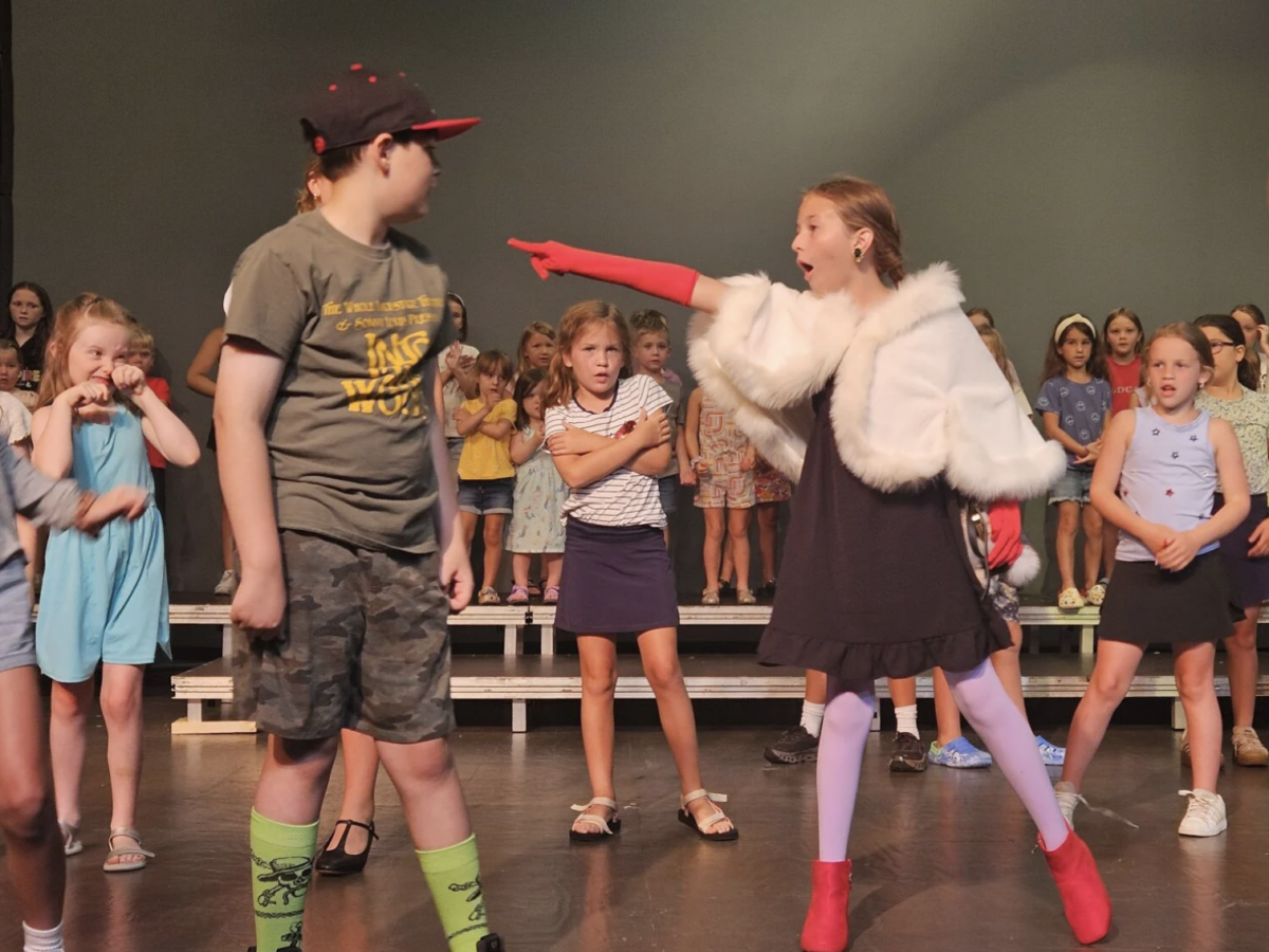 101 Dalmatians boasts a huge cast